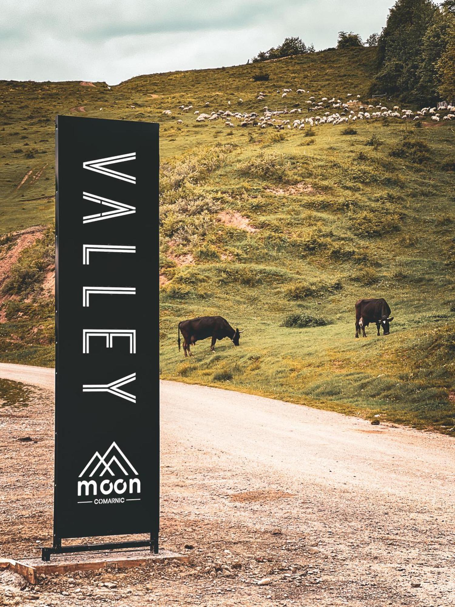 Moon Valley コマルニク エクステリア 写真